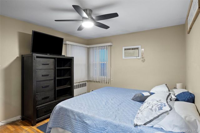 139 N Linden Street, Massapequa, NY 11758