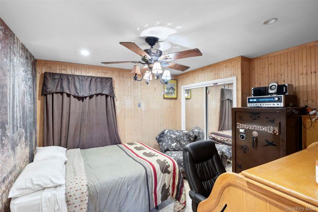 139 N Linden Street, Massapequa, NY 11758