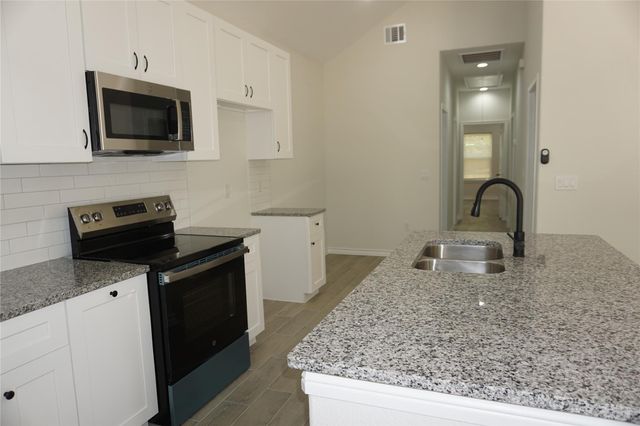 11755 White Cedar Street, Willis, TX 77318