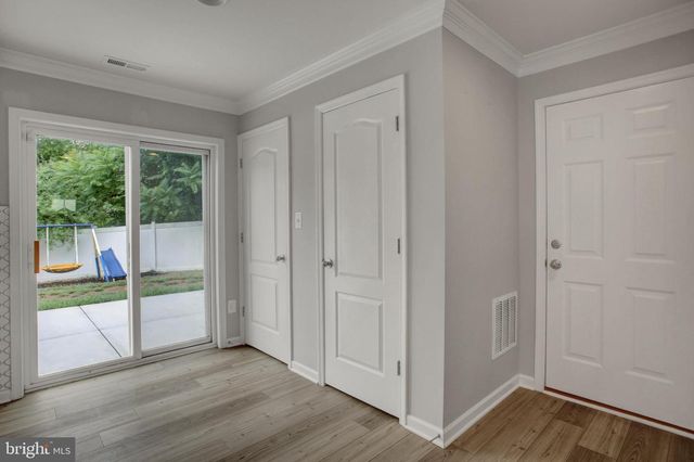 34 CHESTERFIELD RD, New Oxford, PA 17350