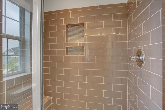 34 CHESTERFIELD RD, New Oxford, PA 17350