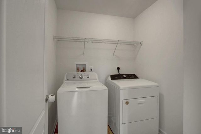 34 CHESTERFIELD RD, New Oxford, PA 17350