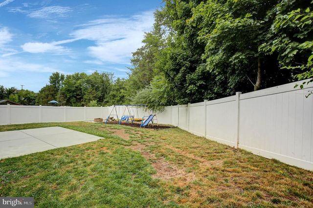 34 CHESTERFIELD RD, New Oxford, PA 17350