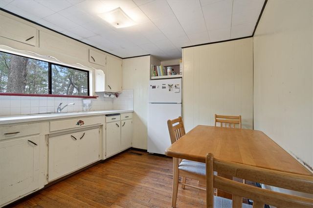 60 Clay Street, Eureka Springs, AR 72632