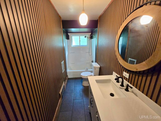 N10210 Olson Street, Ironwood, MI 49938