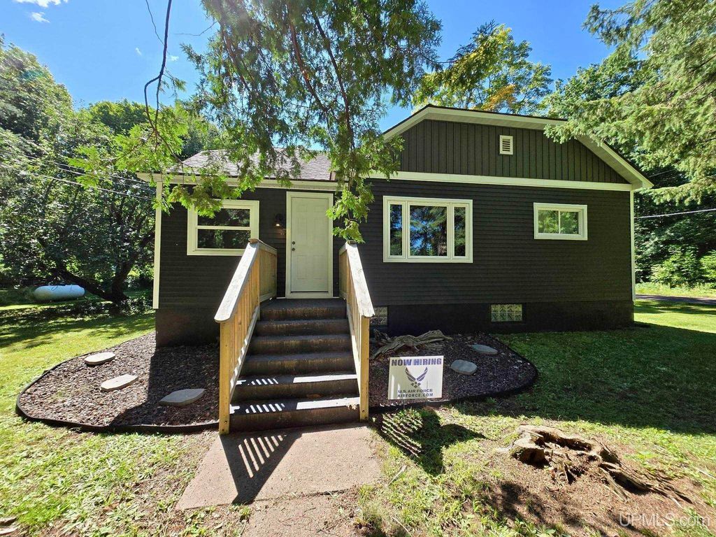 N10210 Olson Street, Ironwood, MI 49938