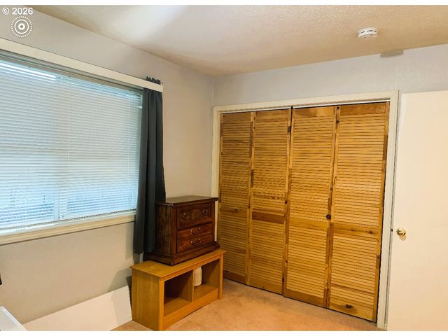 1918 Se REGNER Rd, Gresham, OR 97080