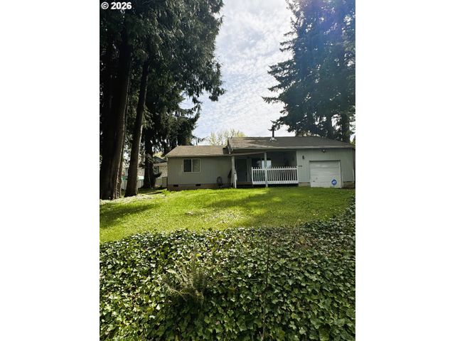 1918 Se REGNER Rd, Gresham, OR 97080