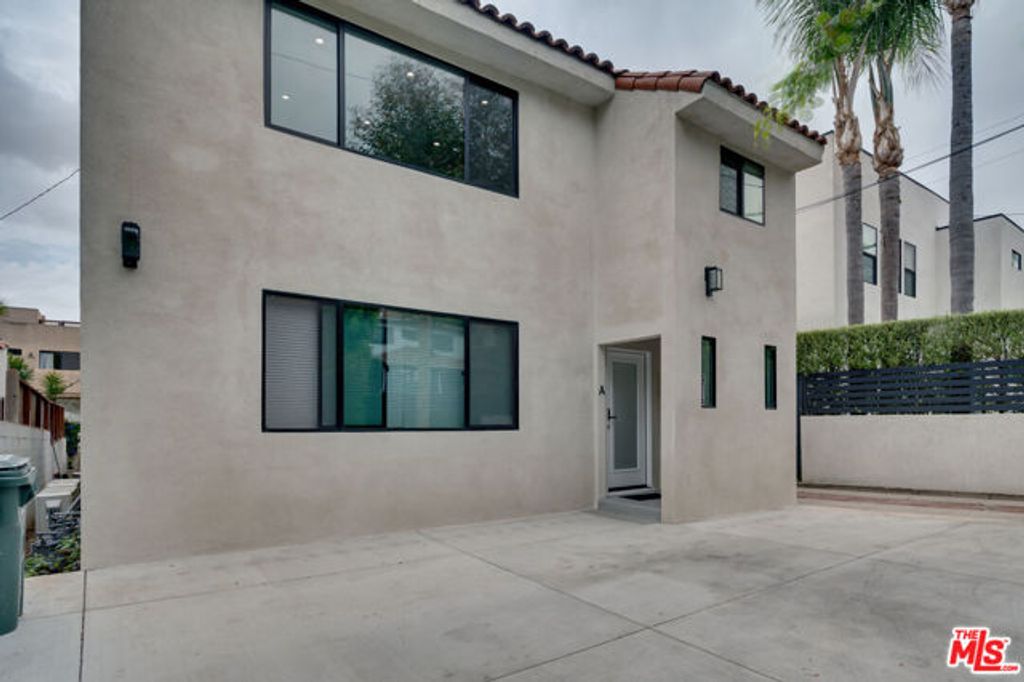 9024 Phyllis Avenue A, West Hollywood, CA 90069