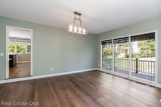 670 Cherry Tree Lane, Rochester Hills, MI 48306