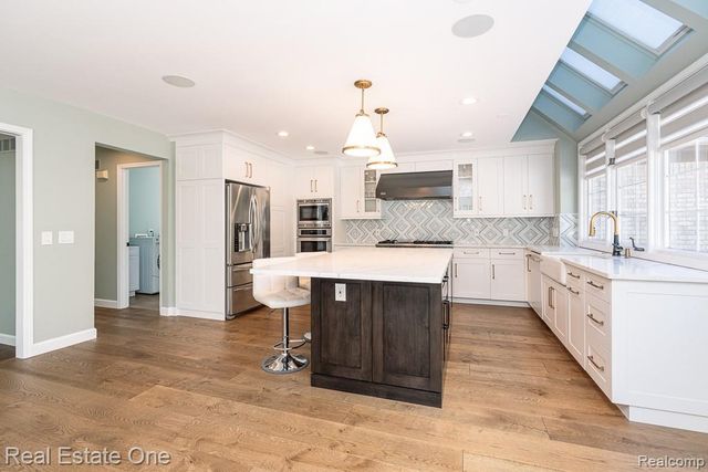 670 Cherry Tree Lane, Rochester Hills, MI 48306