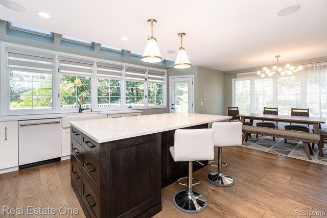 670 Cherry Tree Lane, Rochester Hills, MI 48306