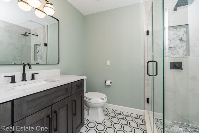 670 Cherry Tree Lane, Rochester Hills, MI 48306