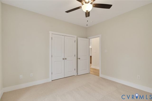 115 E Sunrise Dr, Warsaw, VA 22572