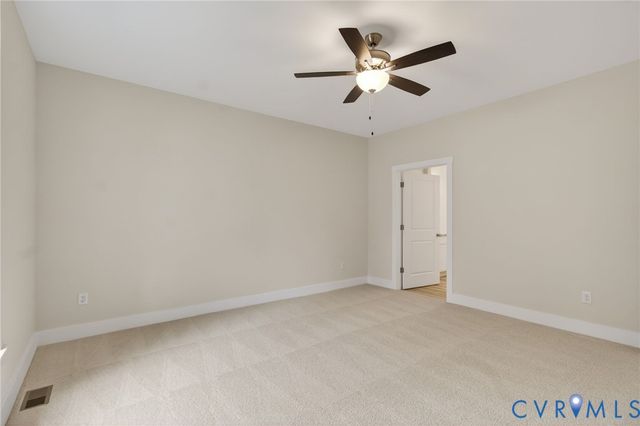 115 E Sunrise Dr, Warsaw, VA 22572