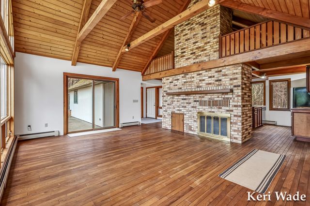 5214 Scenic Drive, Whitehall, MI 49461