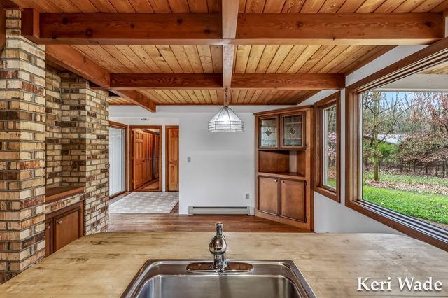 5214 Scenic Drive, Whitehall, MI 49461