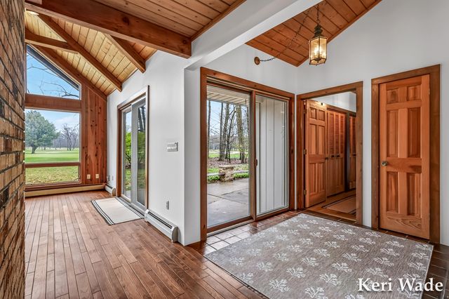 5214 Scenic Drive, Whitehall, MI 49461