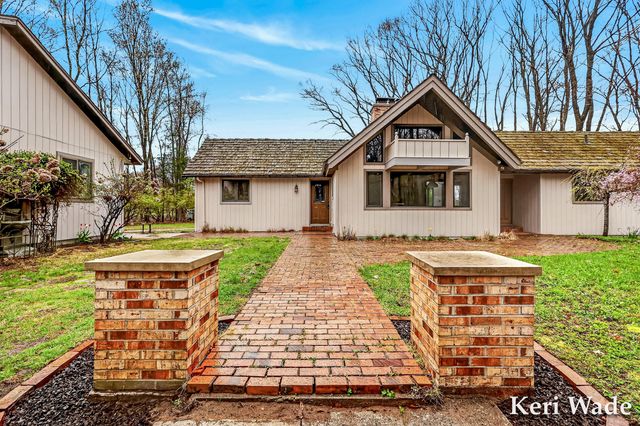 5214 Scenic Drive, Whitehall, MI 49461