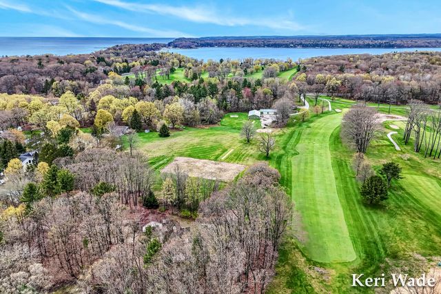 5214 Scenic Drive, Whitehall, MI 49461