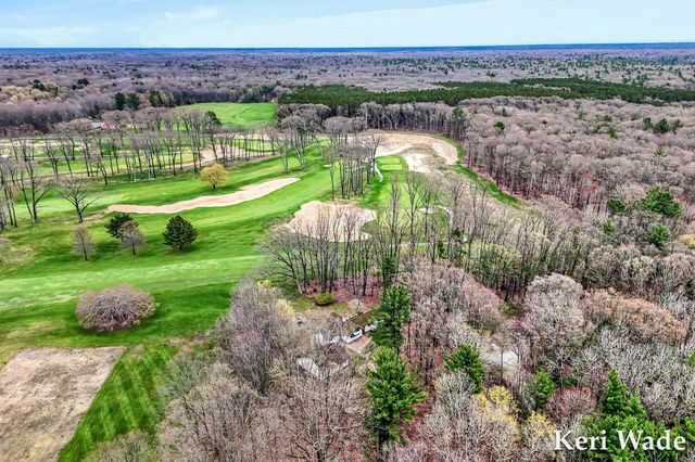 5214 Scenic Drive, Whitehall, MI 49461