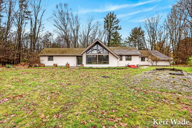 5214 Scenic Drive, Whitehall, MI 49461