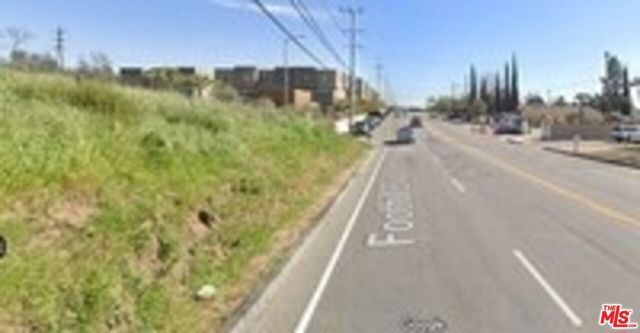 13419 Foothill Blvd, Sylmar (los Angeles), CA 91342