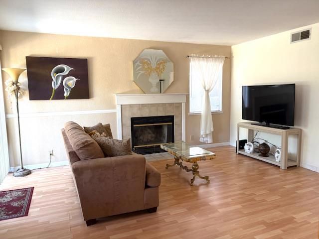 8317 Honeycomb Way, Sacramento, CA 95828