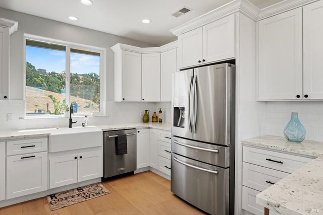 2408 Celestin Ct, Ukiah, CA 95482