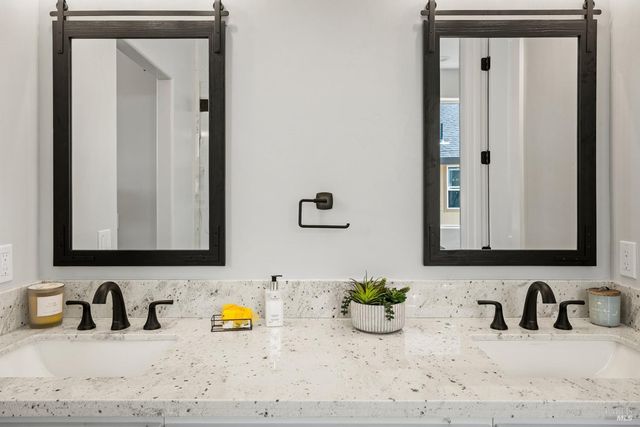 2408 Celestin Ct, Ukiah, CA 95482