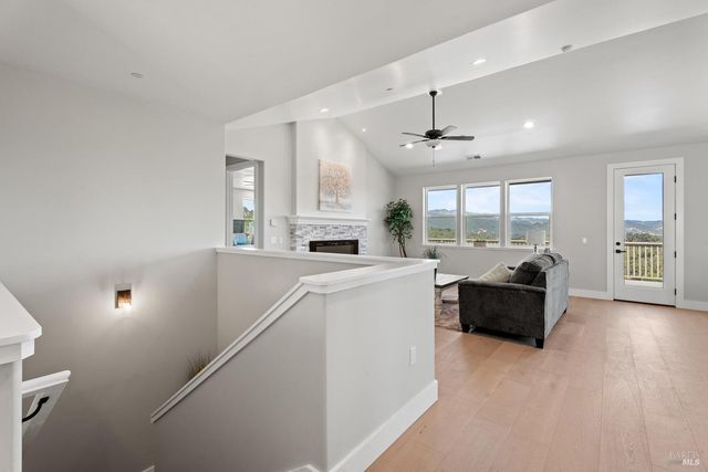 2408 Celestin Ct, Ukiah, CA 95482