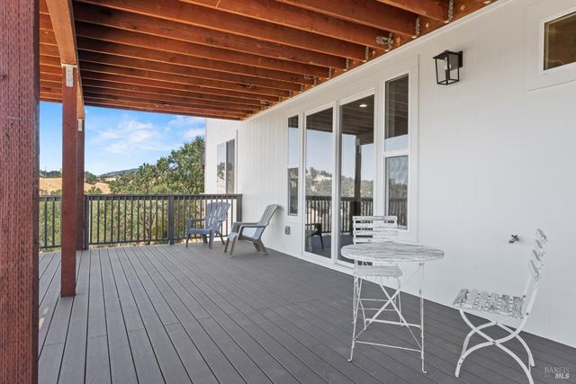 2408 Celestin Ct, Ukiah, CA 95482