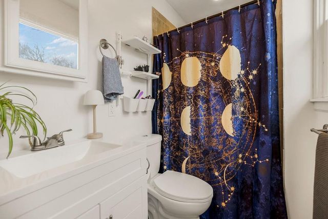 1704 N Emery Street, Independence, MO 64050