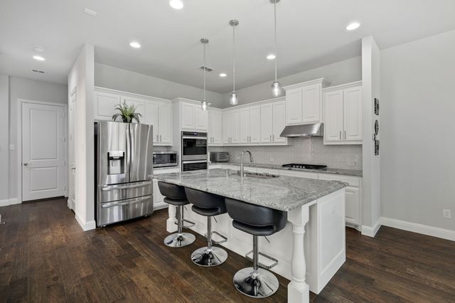 177 Mccartt Drive, Lewisville, TX 75067