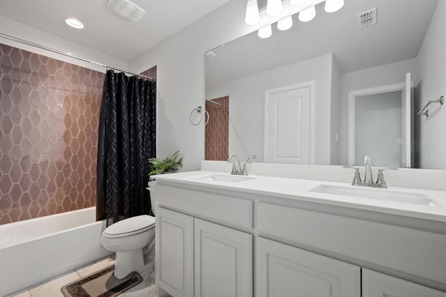 177 Mccartt Drive, Lewisville, TX 75067
