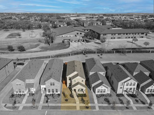 177 Mccartt Drive, Lewisville, TX 75067
