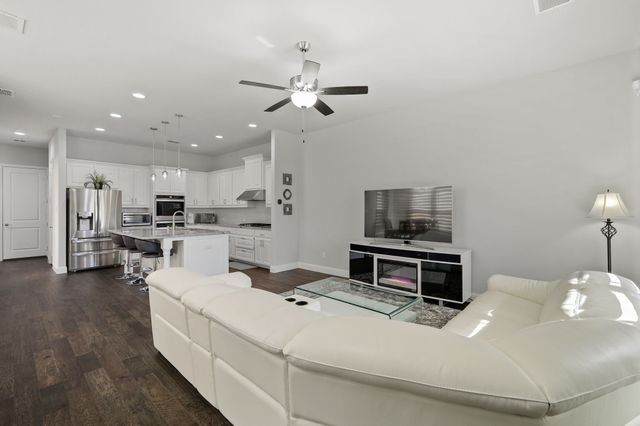 177 Mccartt Drive, Lewisville, TX 75067