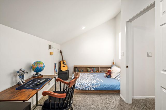 7409 S Rice Avenue, Bellaire, TX 77401