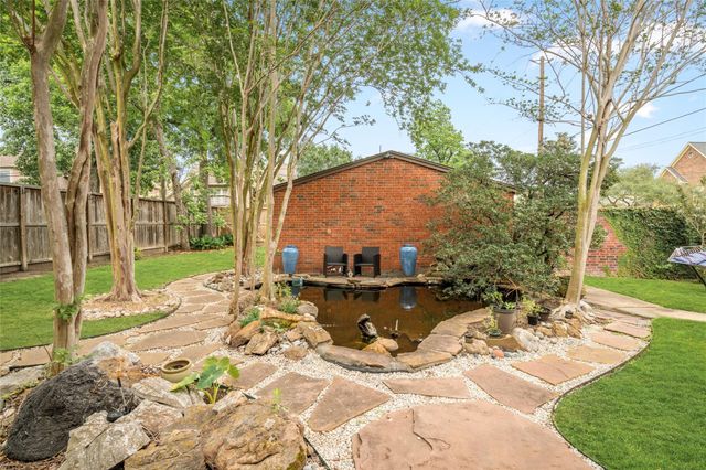 7409 S Rice Avenue, Bellaire, TX 77401