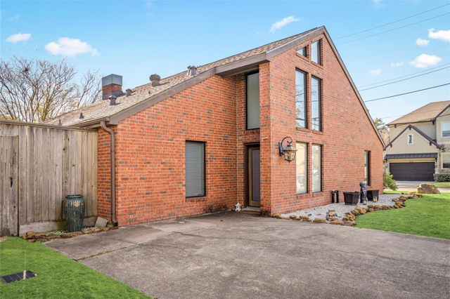 7409 S Rice Avenue, Bellaire, TX 77401