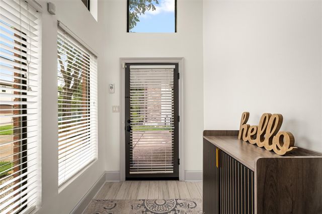 7409 S Rice Avenue, Bellaire, TX 77401