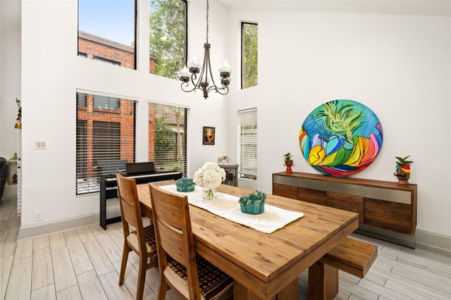 7409 S Rice Avenue, Bellaire, TX 77401