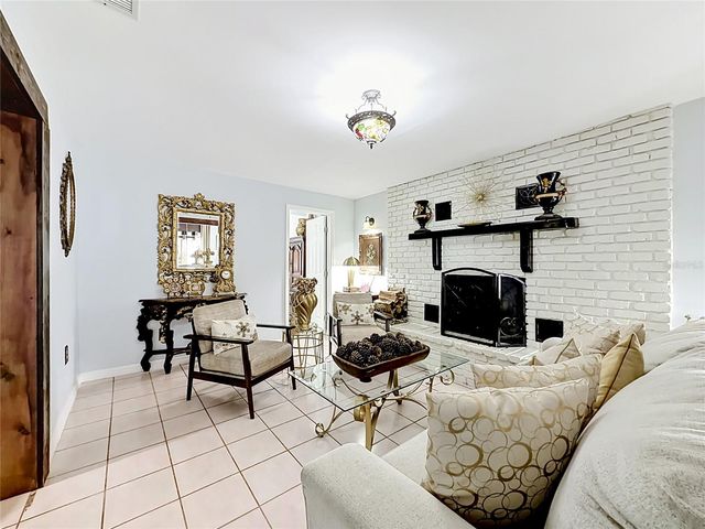 2705 ARC DRIVE, Orlando, FL 32826