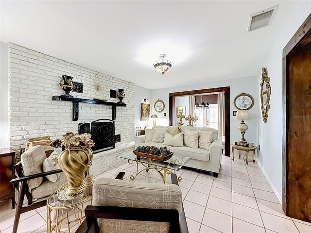 2705 ARC DRIVE, Orlando, FL 32826