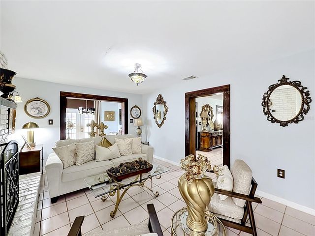 2705 ARC DRIVE, Orlando, FL 32826