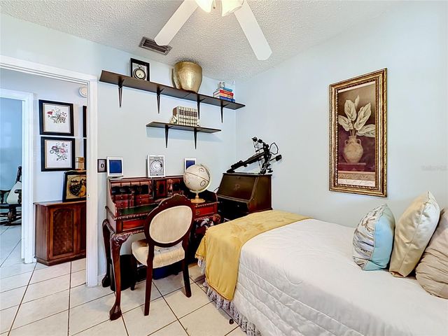 2705 ARC DRIVE, Orlando, FL 32826