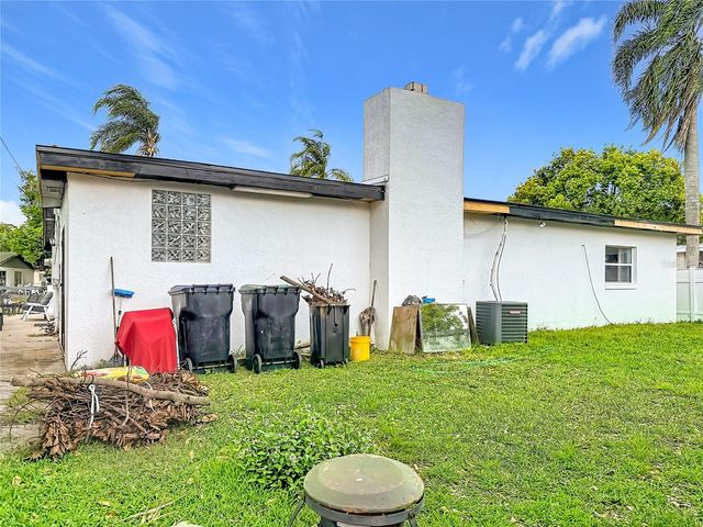 2705 ARC DRIVE, Orlando, FL 32826