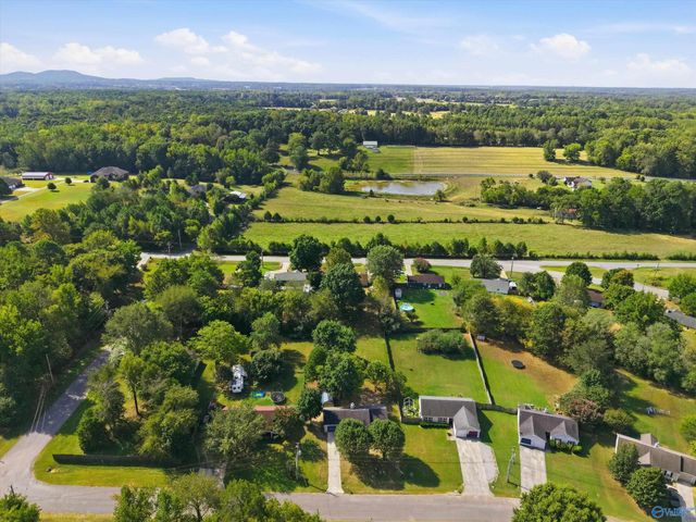 305 Buffalo Creek Drive, Toney, AL 35773