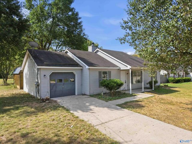 305 Buffalo Creek Drive, Toney, AL 35773