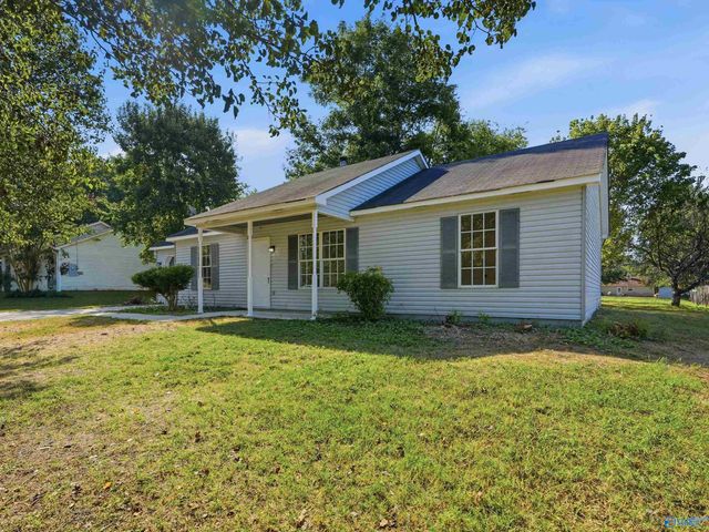 305 Buffalo Creek Drive, Toney, AL 35773
